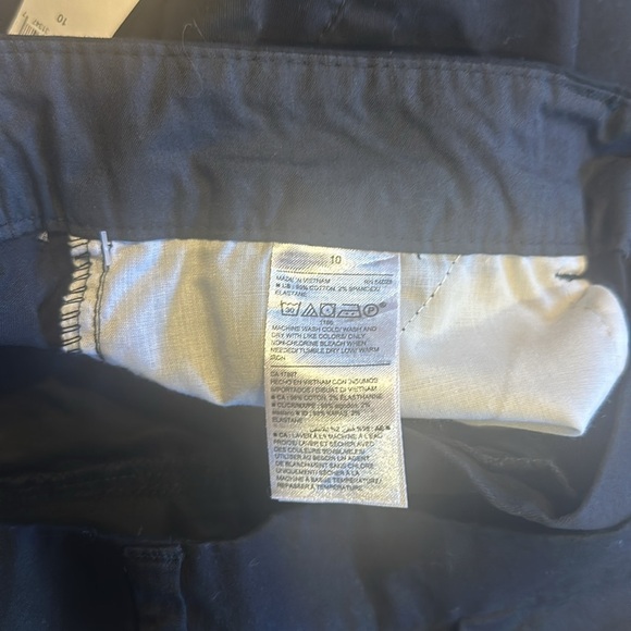 NWT Old Navy black everyday shorts mid rise zipper front pockets can be belted - Picture 8 of 11